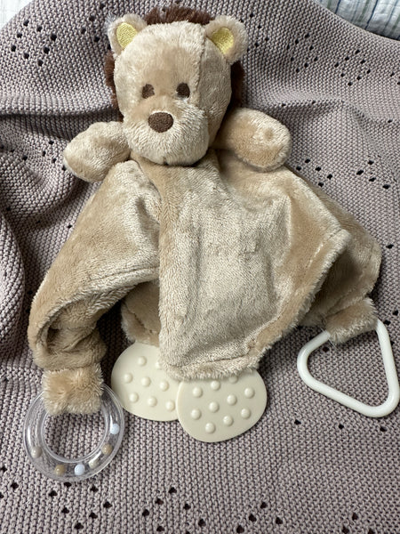 Lion Snuggle Blankie with Teether (Copy)